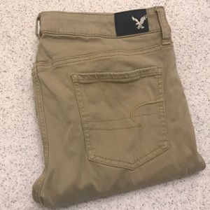 American Eagle Khaki Jeggings